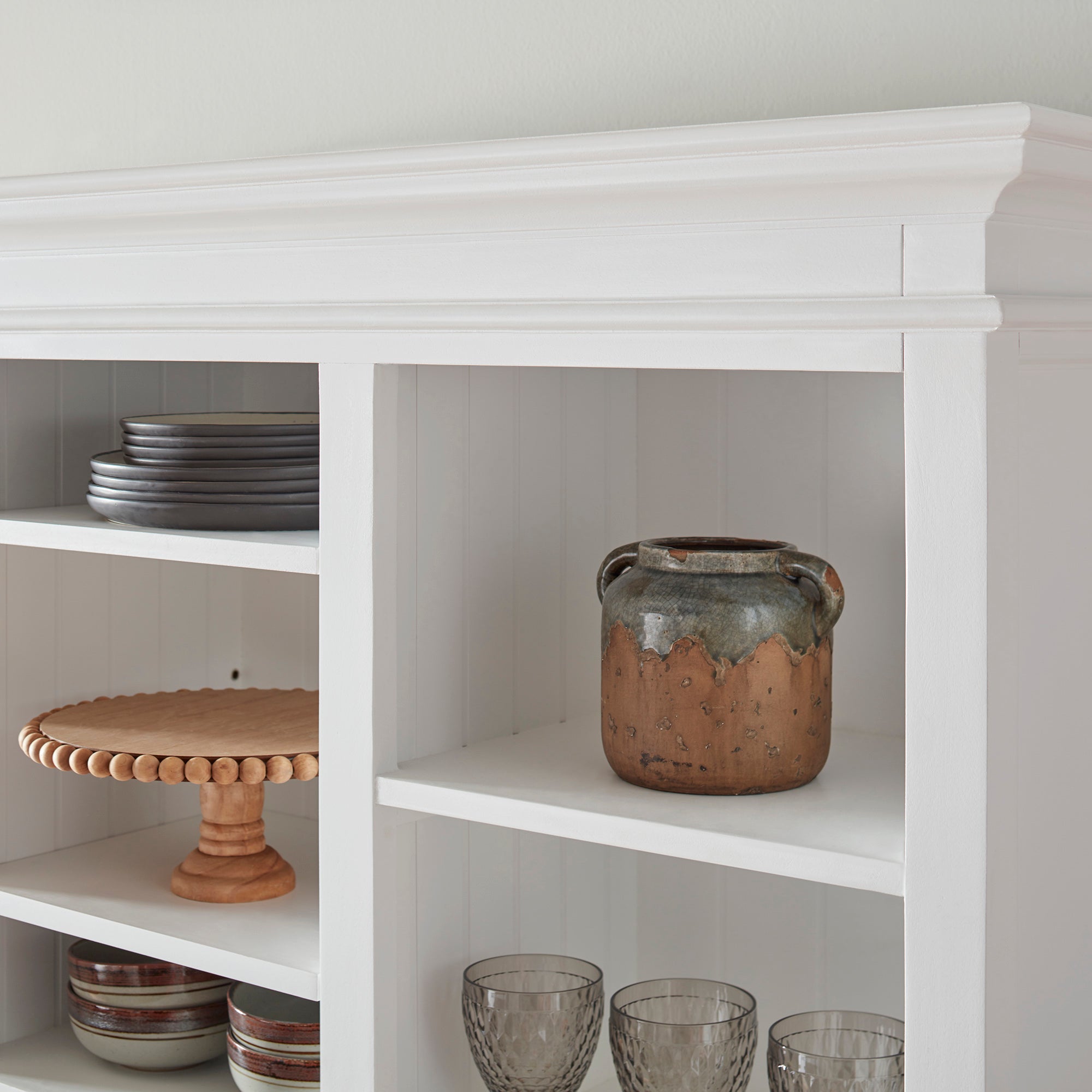 Buffet Hutch Unit with 2 Adjustable Shelves