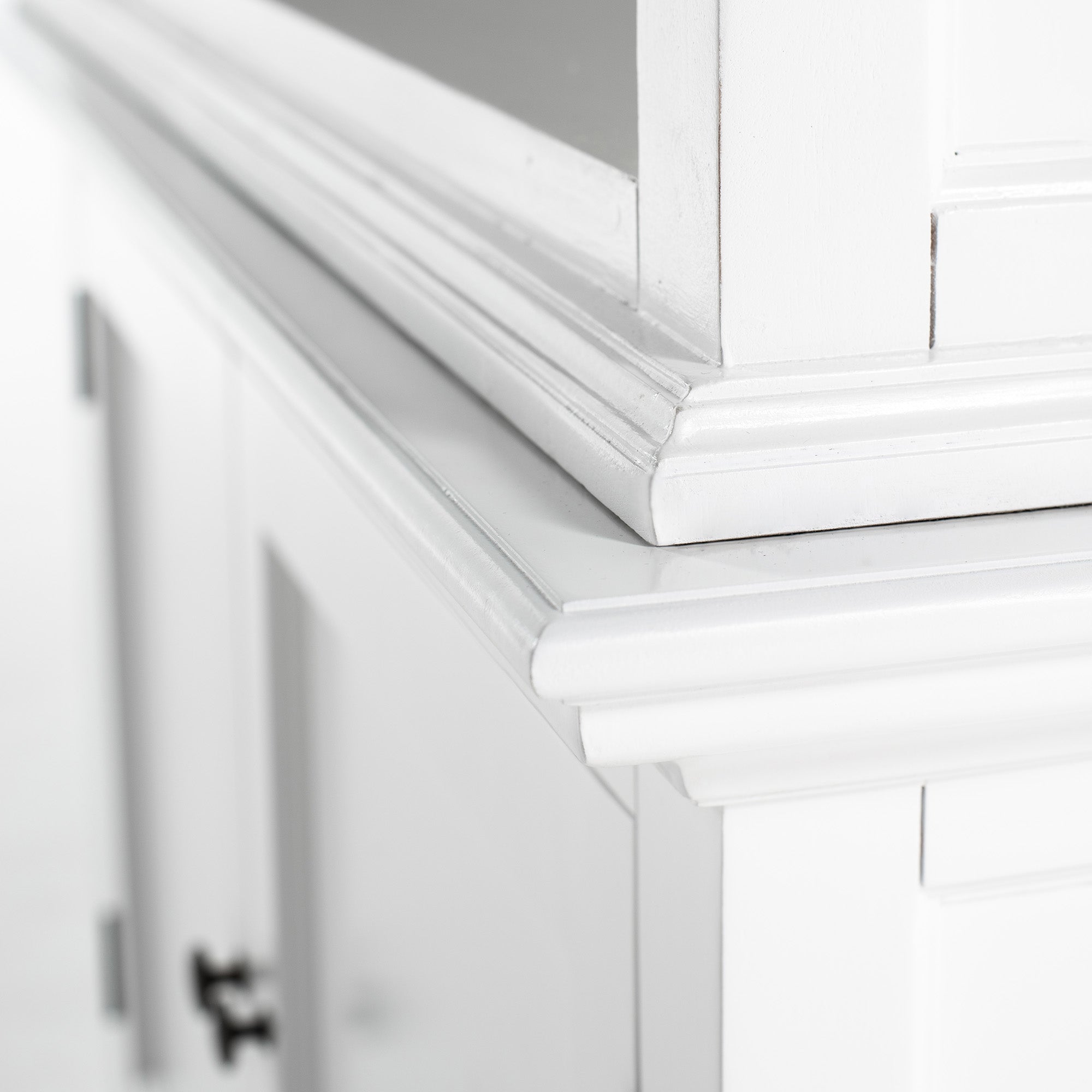 Halifax Single-Bay Hutch