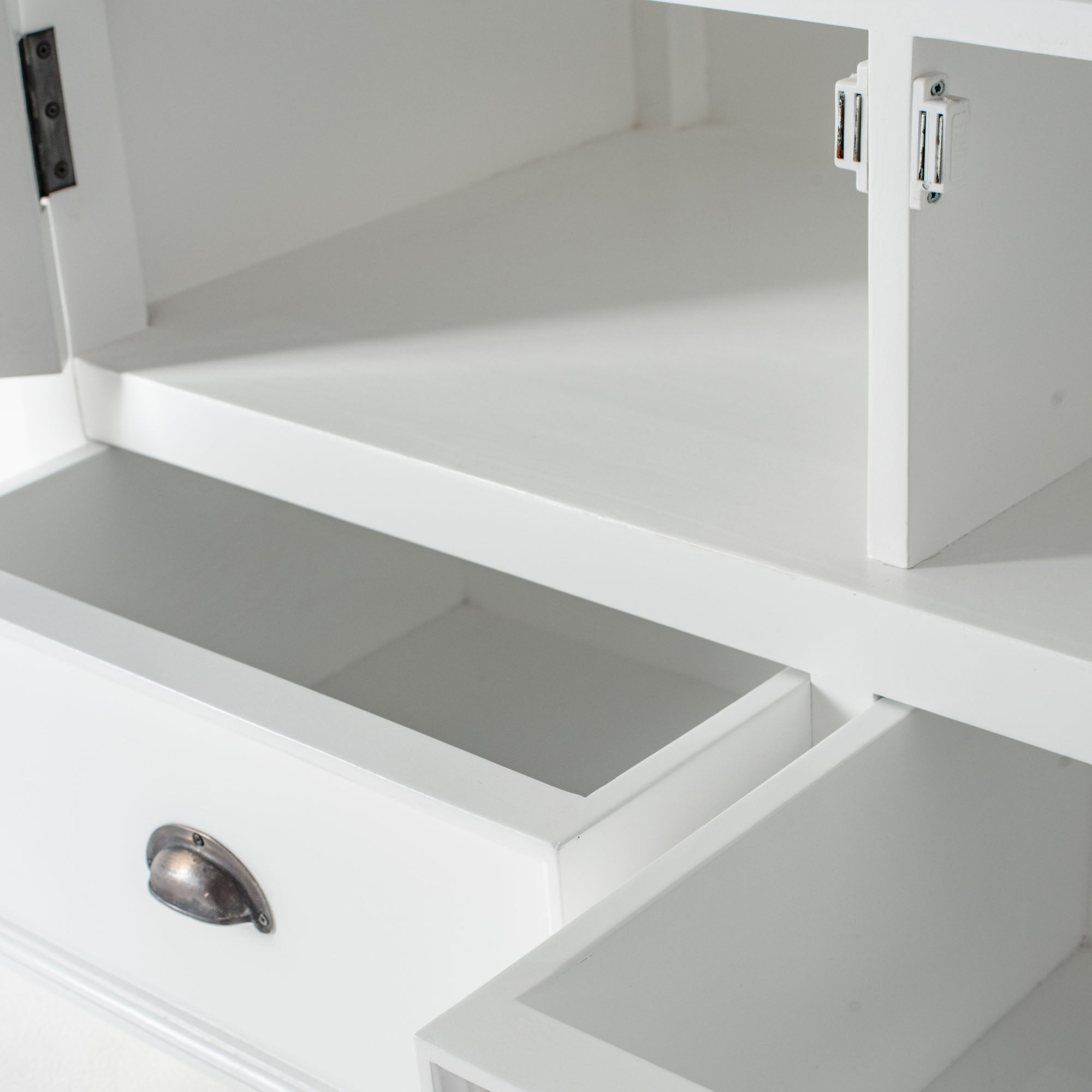 Wardrobe with 3 Doors