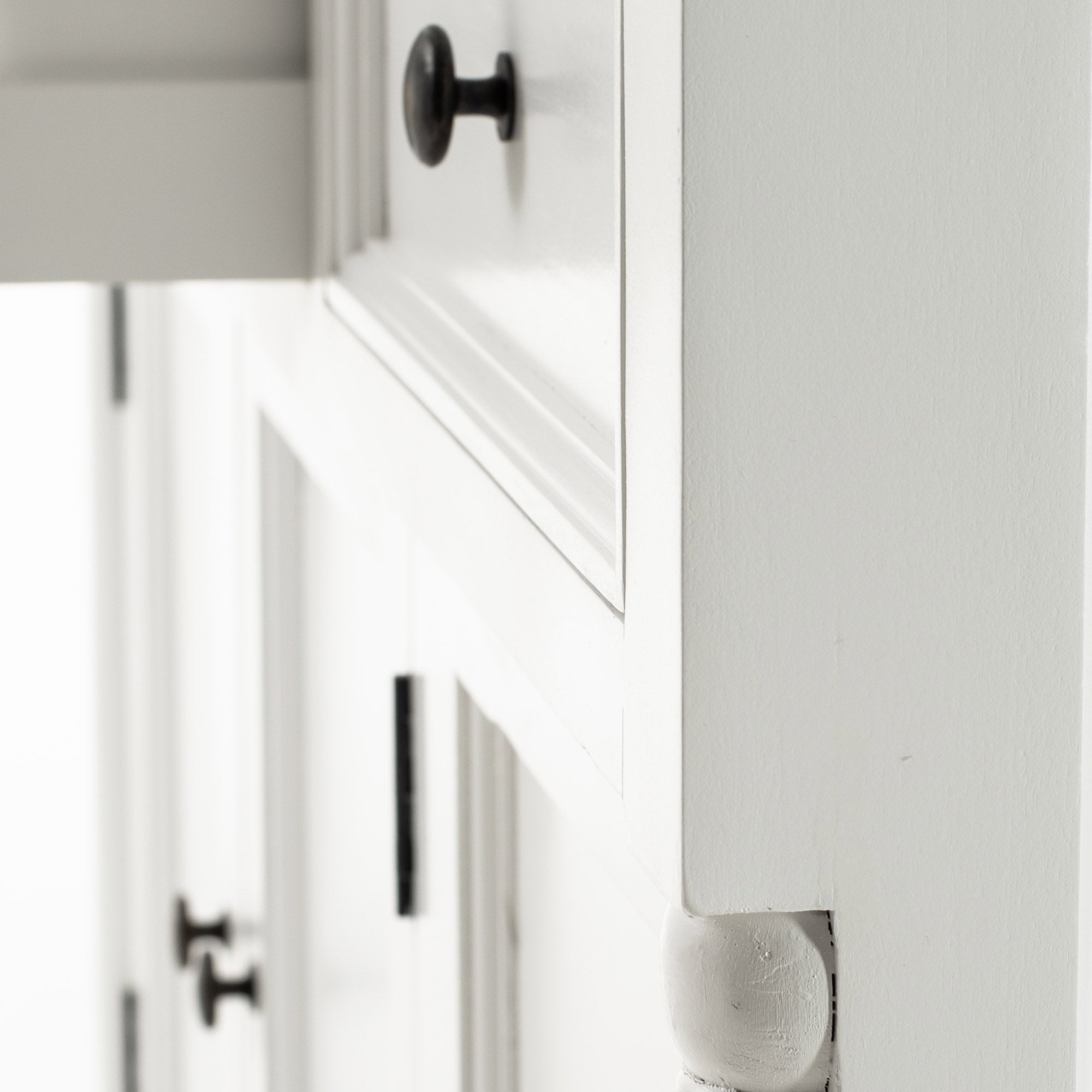 Provence Buffet - White