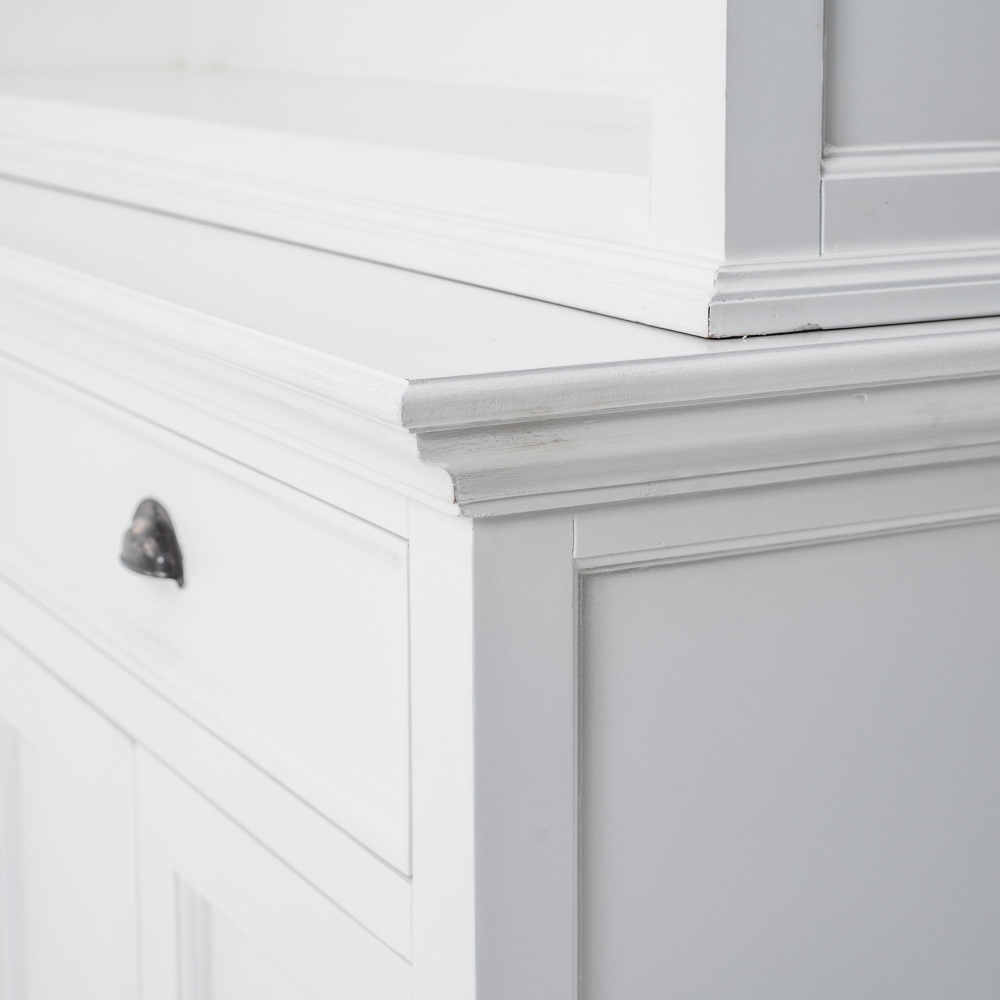 Halifax Buffet Hutch Unit with 2 Adjustable Shelves